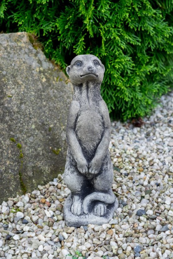 Zahradní betonová dekorace Surikata