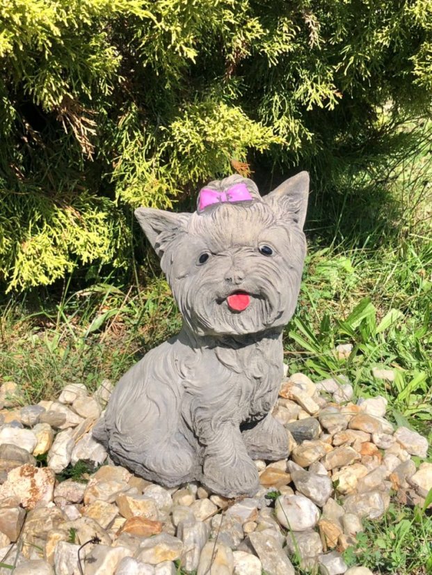 Zahradní betonová dekorace Jorkšír