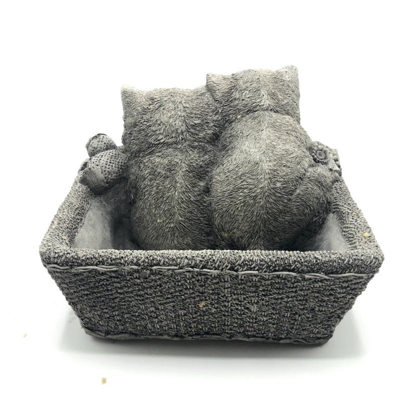 Zahradní betonová dekorace - Květináč s koťátky