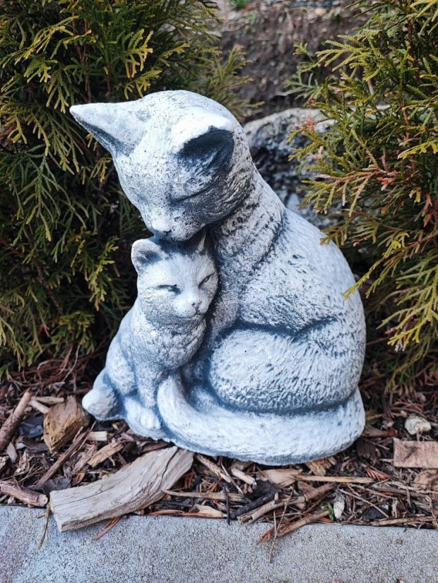 Steinfigur Gartenfigur Katzenfamilie 26x22 850