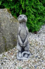 Zahradní betonová dekorace Surikata