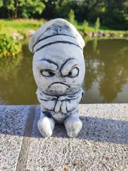 Steinfigur Gartenfigur EI Captain Grummel 20cm
