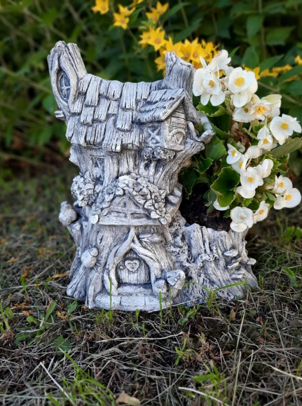 Steinfigur Gartenfigur Feenhaus Baumkrone 30x25 925