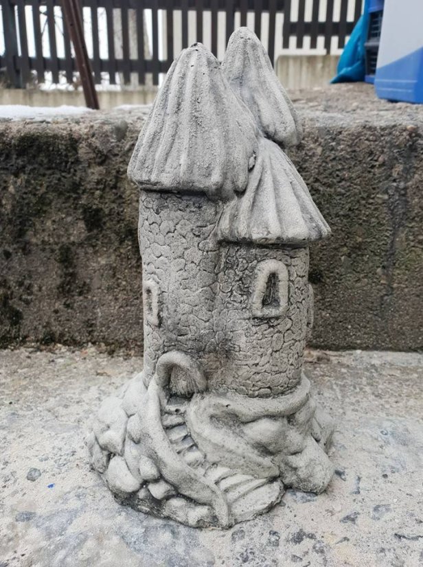 Steinfigur Gartenfigur Feenhaus Tuerme 25cm 650 Steinfigur Gartenfigur Feenhaus Tuerme 25cm 650