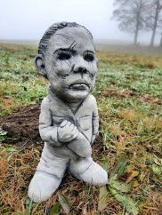 Steinfigur Gartenfigur Gartenkiller Michael 27x13x12cm 875kč