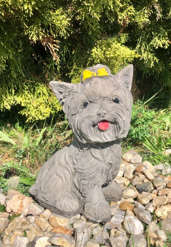 Zahradní betonová dekorace Jorkšír