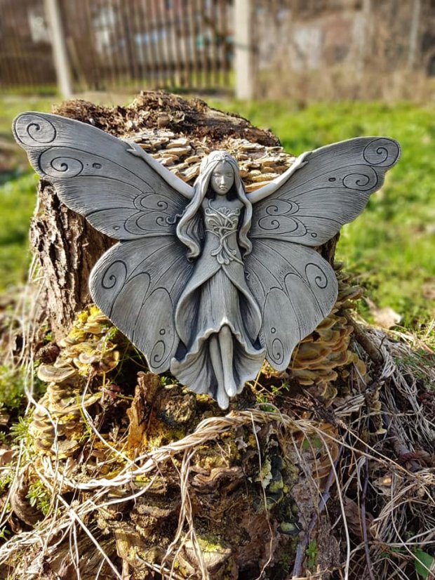 Steinfigur Gartenfigur Schmetterling Wandbild24x20cm