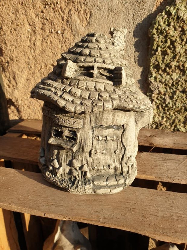 Steinfigur Gartenfigur Feenhaus woodland 18x14 550