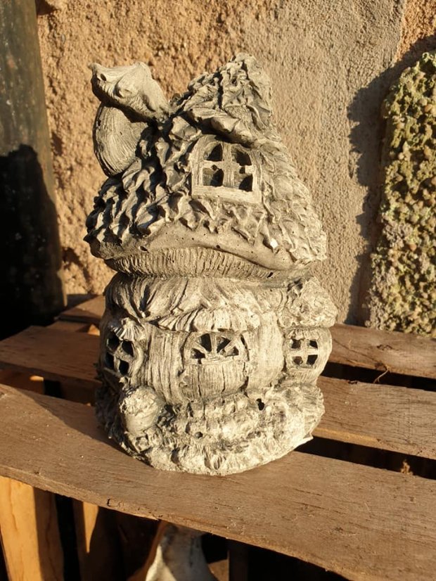 Steinfigur Gartenfigur Feenhaus Tinki 21x12 550