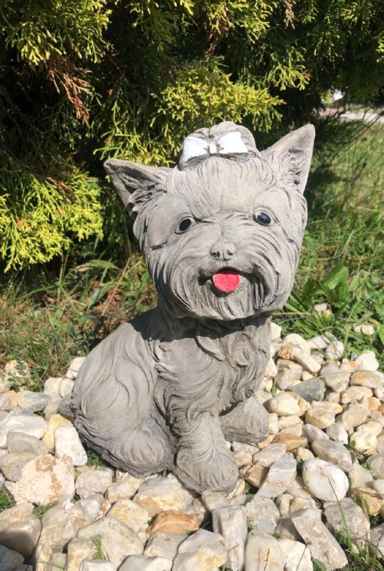 Zahradní betonová dekorace Jorkšír