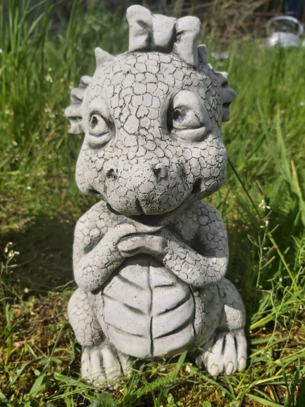 Steinfigur Gartenfigur Drache Maggy