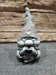 Steinfigur Gartenfigur Wichtel Heart 17cm 540kč