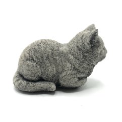 Zahradni betonová dekorace - Spící koťátko č.2