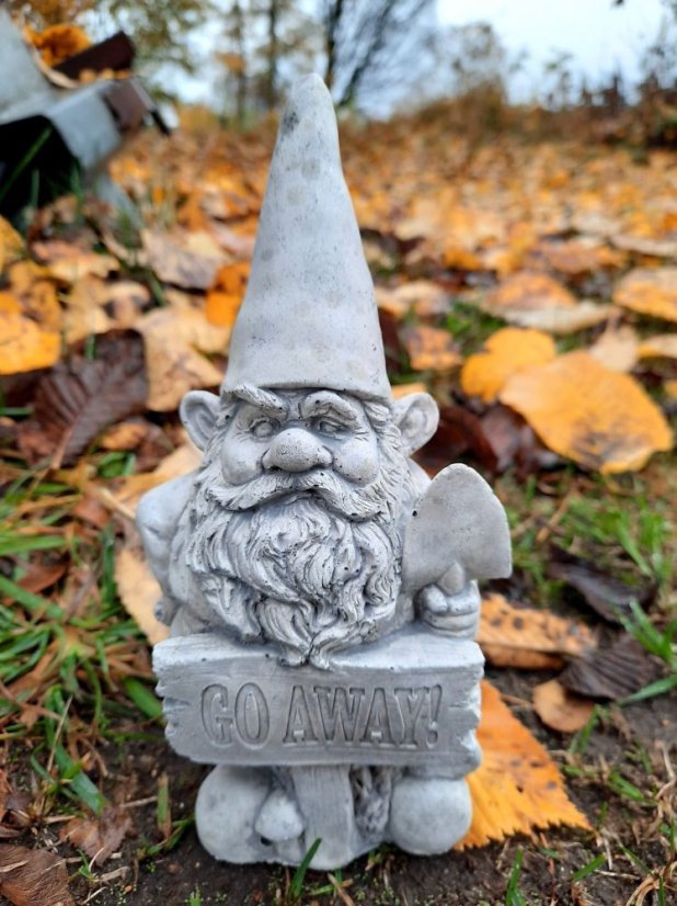 Steinfigur Gartenfigur Zwerg GoAway 21cm 650kč