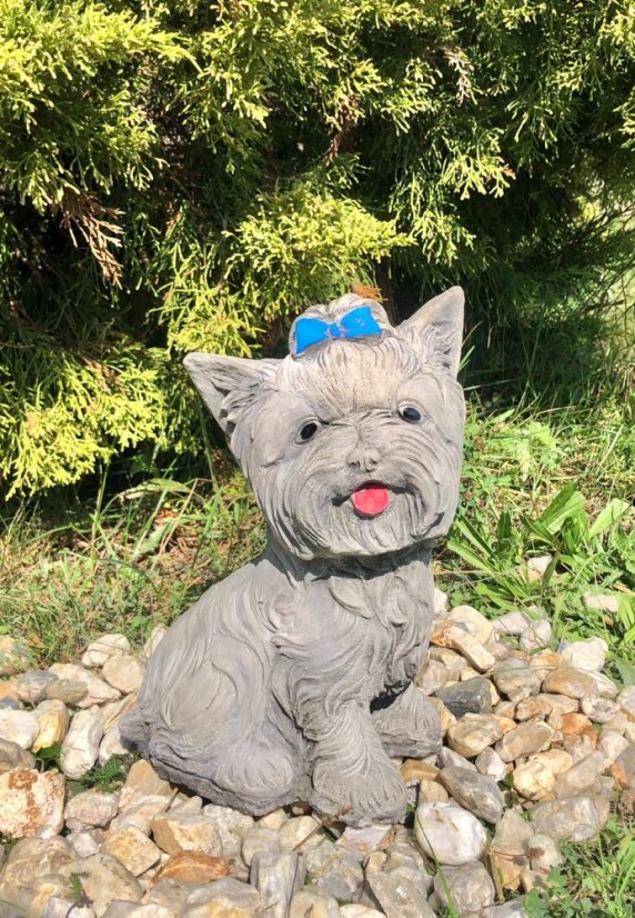 Zahradní betonová dekorace Jorkšír