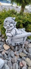 Steinfigur Gartenfigur Troll Schubkarre 17x15cm 625kč