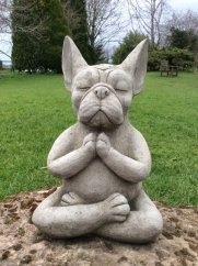 Steinfigur Gartenfigur Yoga Frenchie 32x20 1250